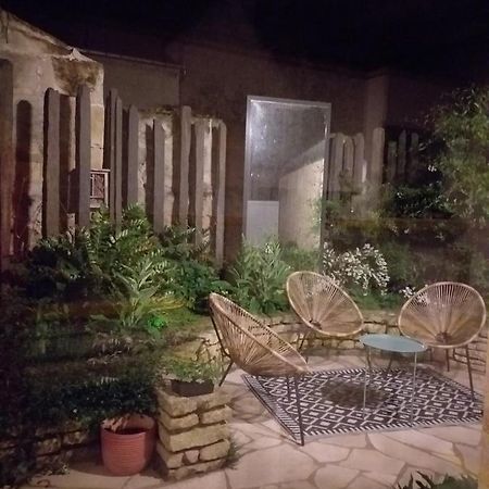 B&B Cote Loire Les Rosiers 외부 사진